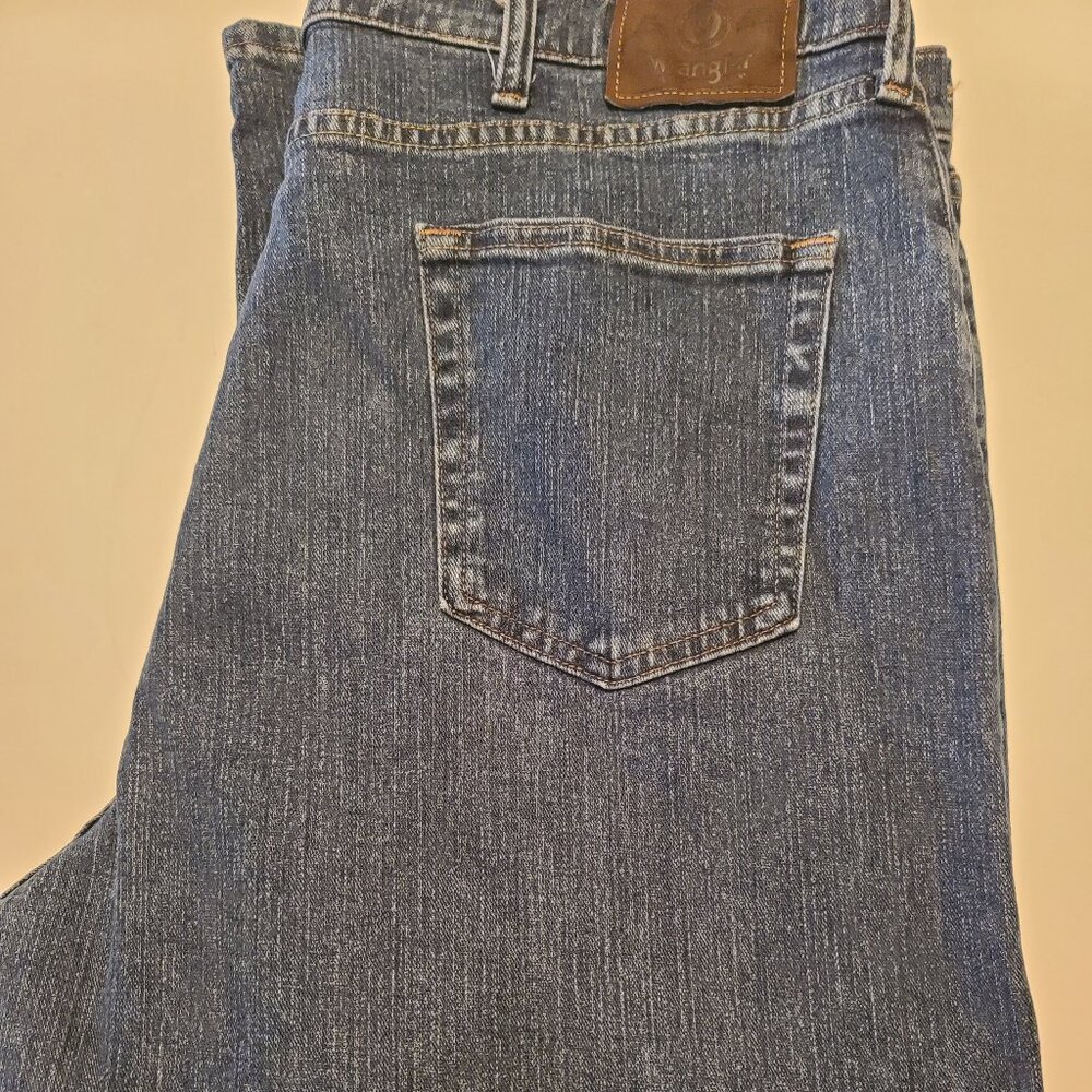 Men's Wrangler Jeans- like new SIZE 40